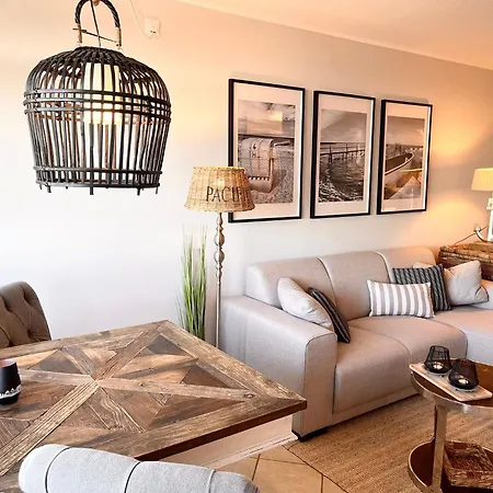 Apartment - Haus F, App 0f1202